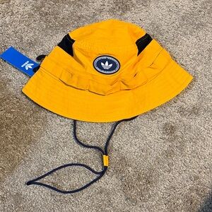 Adidas Men's Vibrant Yellow Bucket Hat
